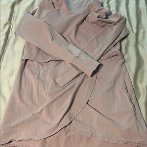 Latched Mama pullover